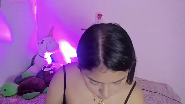 Oriana Guzman online show from 11-10-25, 01:54