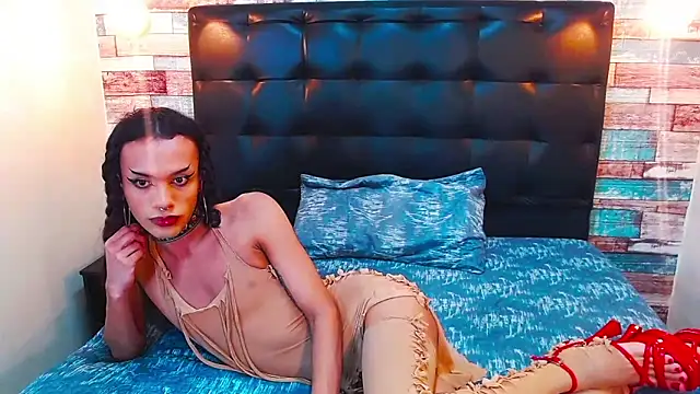 Foxy Ella  online show from 02-10-26, 03:22