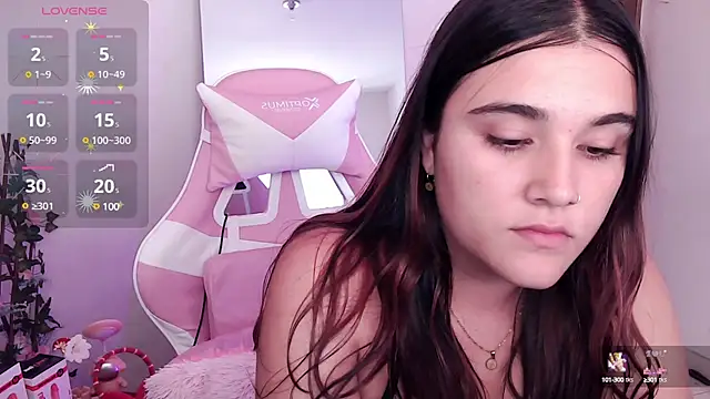 Snapshot of Magic-Smilee chatting on 12-19-24, 04:35 Magic-Smilee online show from 12-19-24, 04:35