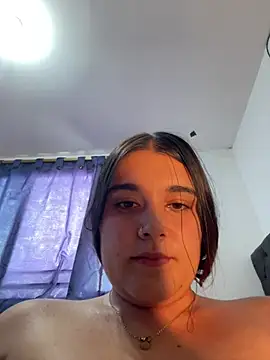 Snapshot of Magic-Smilee chatting on 01-27-25, 09:11 Magic-Smilee online show from 01-27-25, 09:11