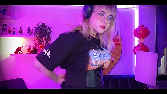 albaismynameX online show from 03-07-26, 12:21