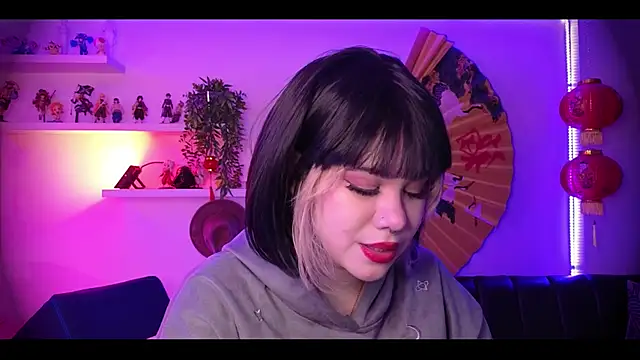 albaismynameX online show from 03-10-26, 12:31