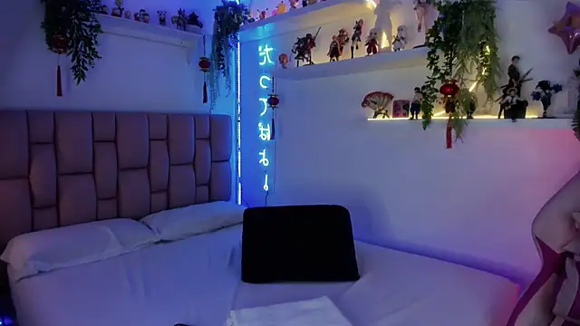 albaismynameX online show from 02-21-25, 12:06