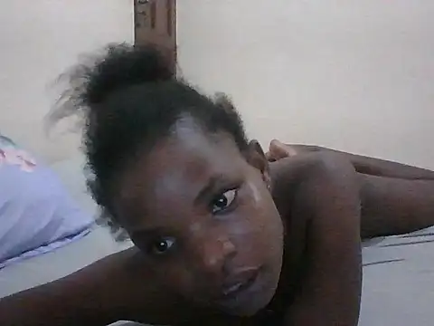 hotgal1112 online show from 01-06-26, 07:07