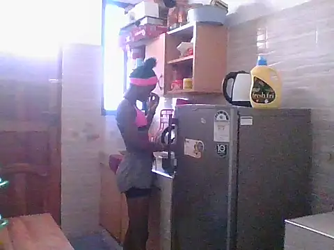 hotgal1112 online show from 01-12-26, 07:26