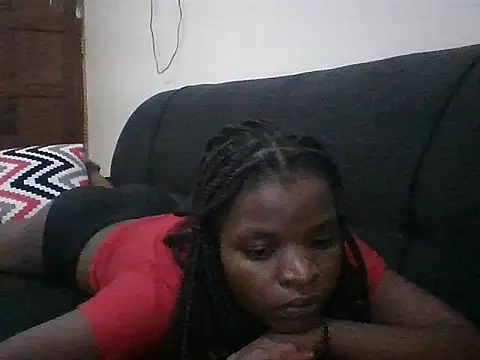 hotgal1112 online show from 10-12-25, 07:48