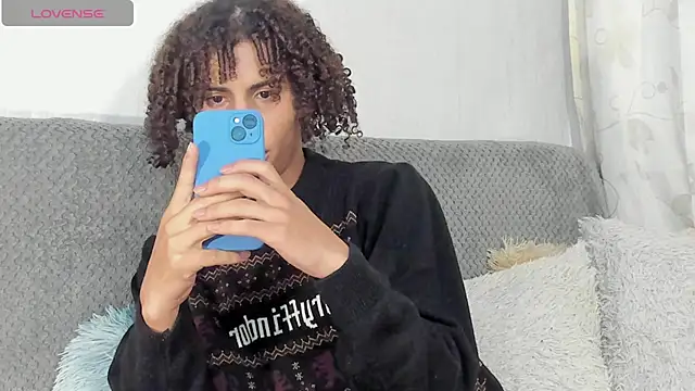 kleo helenos online show from 03-21-25, 03:22