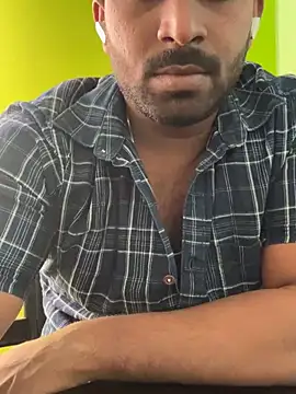 Handsomehunk 4U online show from 01-14-25, 06:13