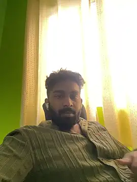 Handsomehunk 4U online show from 12-18-24, 09:58