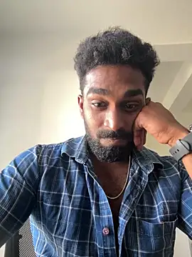 Handsomehunk 4U online show from 12-23-25, 08:13