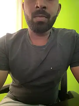 Handsomehunk 4U online show from 02-28-25, 09:58