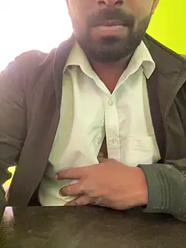 Handsomehunk 4U online show from 02-25-25, 06:47