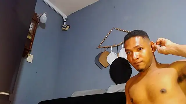 Grandeygruesa1 online show from 02-12-25, 05:15