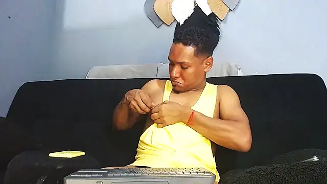 Grandeygruesa1 online show from 12-05-25, 07:51