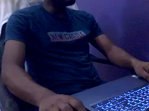 Snapshot of akinston chatting on 07-12-26, 05:30 akinston online show from 07-12-26, 05:30