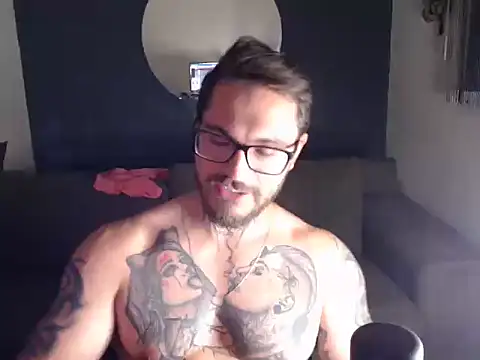 clark r online show from 09-23-25, 11:01