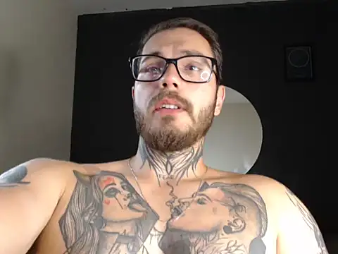 clark r online show from 10-07-25, 12:22