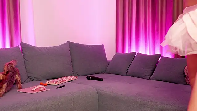 BaayBee   online show from 02-02-26, 09:03