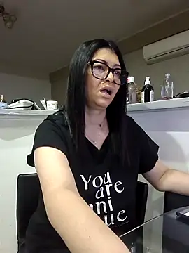 Milf Abigail online show from 09-21-25, 01:33