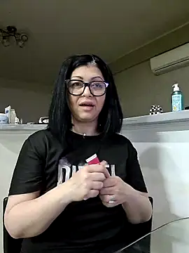 Snapshot of Milf_Abigail chatting on 04-22-26, 01:23 Milf Abigail online show from 04-22-26, 01:23