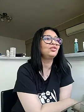 Snapshot of Milf_Abigail chatting on 05-28-26, 03:36 Milf Abigail online show from 05-28-26, 03:36