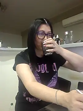 Milf Abigail online show from 12-23-25, 12:00