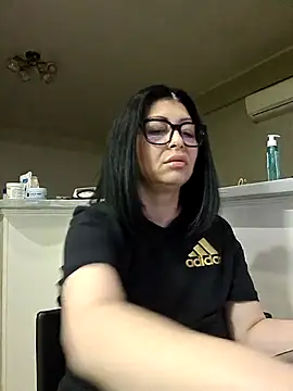 Snapshot of Milf_Abigail chatting on 05-04-26, 02:37 Milf Abigail online show from 05-04-26, 02:37