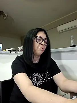 Milf Abigail online show from 02-12-26, 03:28