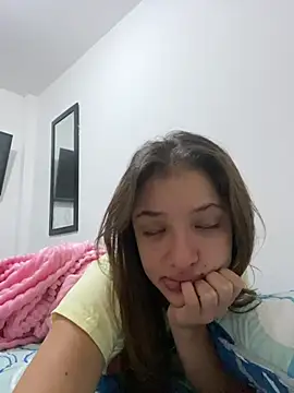 Snapshot of Alicia_ALICIA chatting on 06-10-26, 01:23 Alicia ALICIA online show from 06-10-26, 01:23
