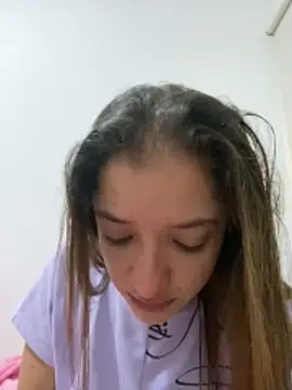 Snapshot of Alicia_ALICIA chatting on 06-09-26, 05:58 Alicia ALICIA online show from 06-09-26, 05:58