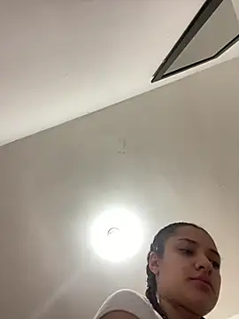 Alicia ALICIA online show from 05-13-26, 03:46