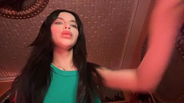 Snapshot of ORLA86 chatting on 03-10-25, 08:01 ORLA86 online show from 03-10-25, 08:01