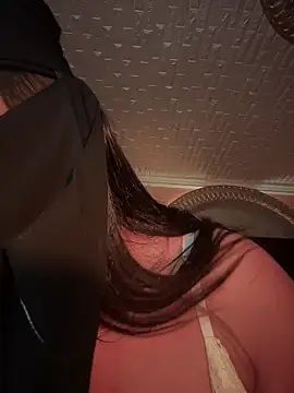 Snapshot of ORLA86 chatting on 09-27-25, 09:21 ORLA86 online show from 09-27-25, 09:21