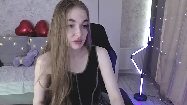 LissaCain online show from 04-14-26, 02:38