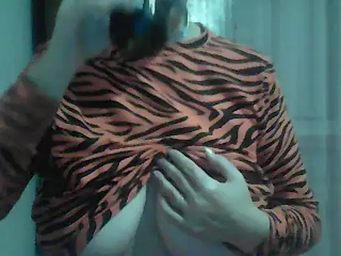 AnaXBerry online show from 12-22-25, 06:08