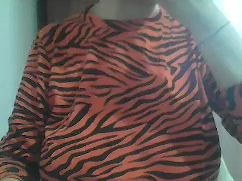 Snapshot of AnaXBerry chatting on 03-11-26, 06:51 AnaXBerry online show from 03-11-26, 06:51