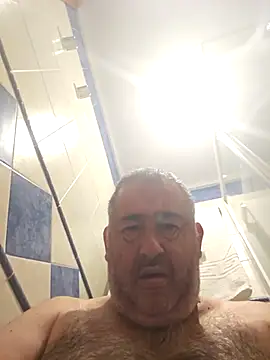 polla calientes47 online show from 10-04-25, 09:05