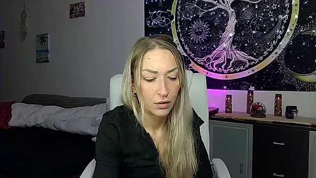 SexxyLiviaa online show from 10-30-25, 11:01