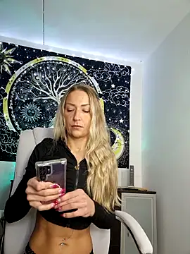 SexxyLiviaa online show from 10-29-25, 03:49