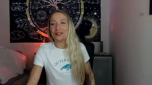 SexxyLiviaa online show from 03-19-26, 07:25