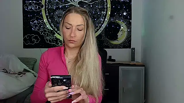 SexxyLiviaa online show from 03-23-26, 04:01