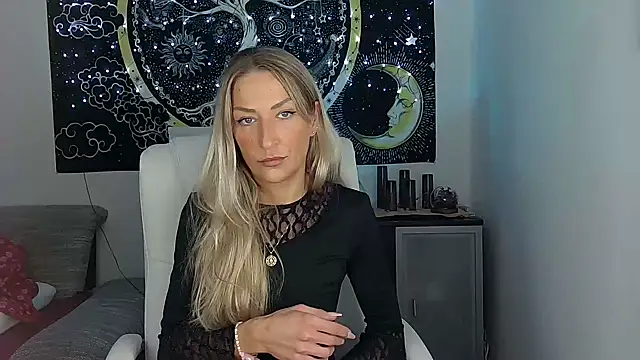 Snapshot of SexxyLiviaa chatting on 09-26-25, 12:06 SexxyLiviaa online show from 09-26-25, 12:06