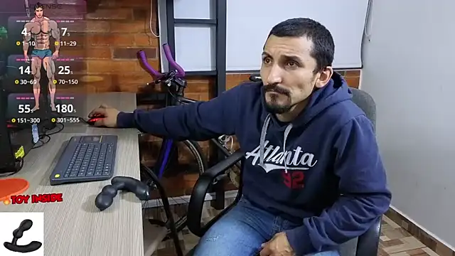 Marck Muscle online show from 10-26-25, 03:18