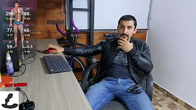 Snapshot of Marck_Muscle chatting on 10-19-25, 03:53 Marck Muscle online show from 10-19-25, 03:53