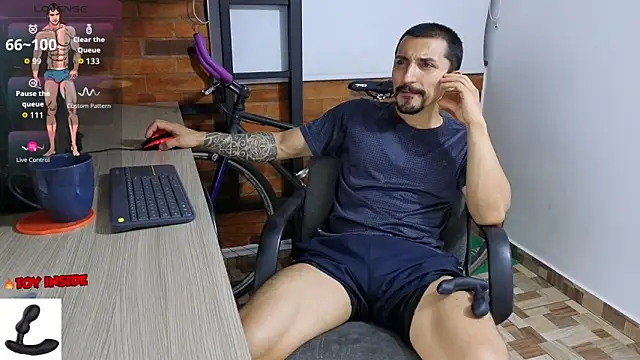 Snapshot of Marck_Muscle chatting on 10-07-25, 11:50 Marck Muscle online show from 10-07-25, 11:50