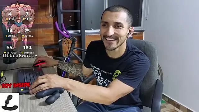 Snapshot of Marck_Muscle chatting on 09-14-25, 03:29 Marck Muscle online show from 09-14-25, 03:29