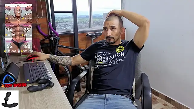Marck Muscle online show from 06-07-26, 10:59