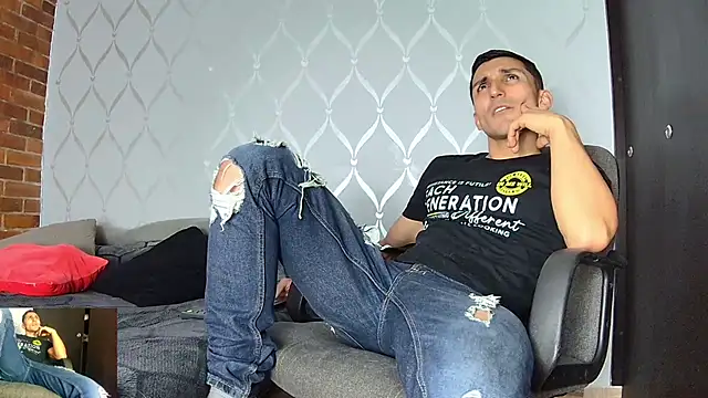 Snapshot of Marck_Muscle chatting on 03-16-25, 11:15 Marck Muscle online show from 03-16-25, 11:15