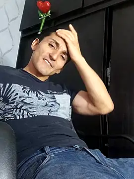 Snapshot of Marck_Muscle chatting on 03-02-25, 10:23 Marck Muscle online show from 03-02-25, 10:23