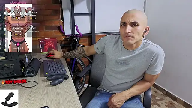 Marck Muscle online show from 04-11-26, 12:29